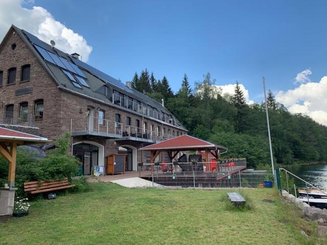 Holidayhaus-Luetsche / Wohnung Schmuecke Frankenhain Esterno foto